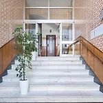 Roomy Stylish Flat With Balcony